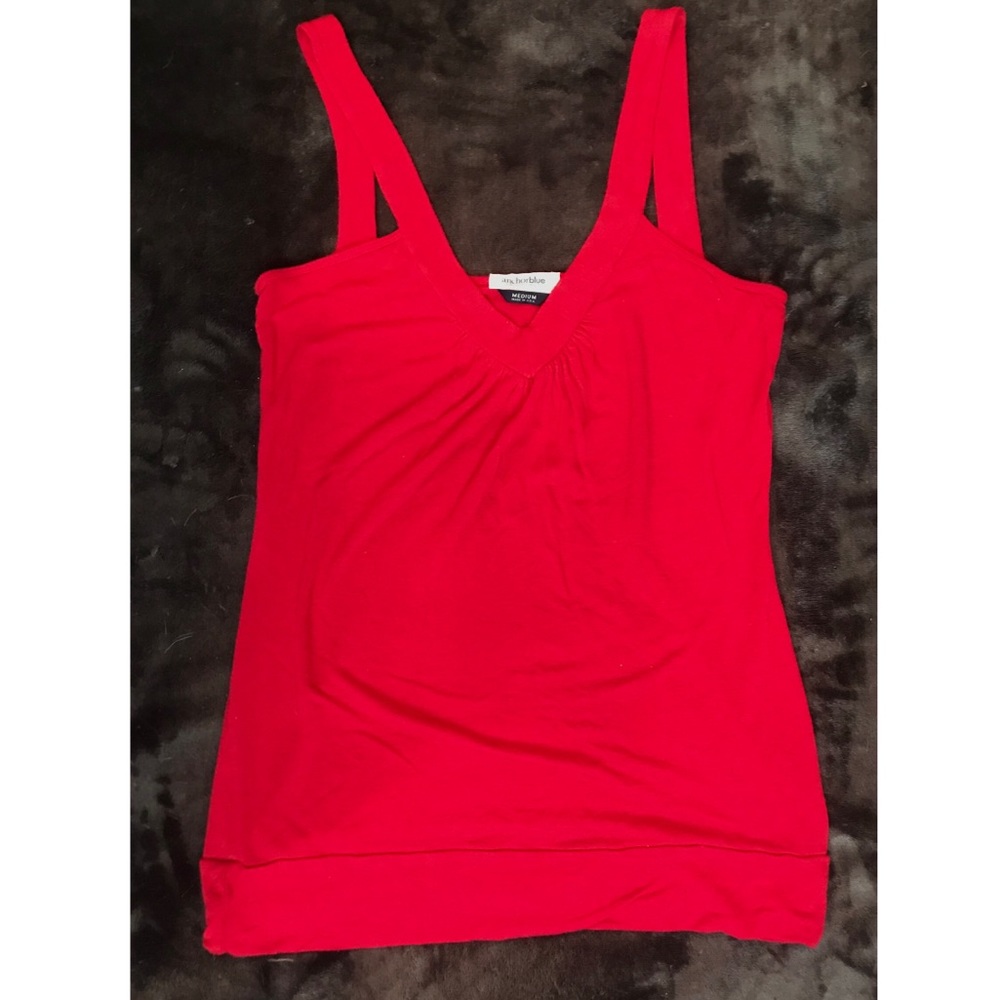 Red tank top.